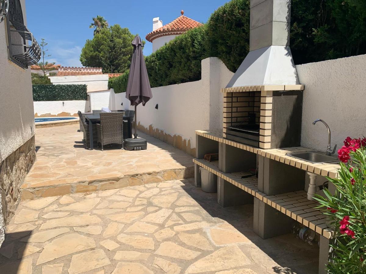 Sonrisa De Oro - Private Swimming Pool Villa